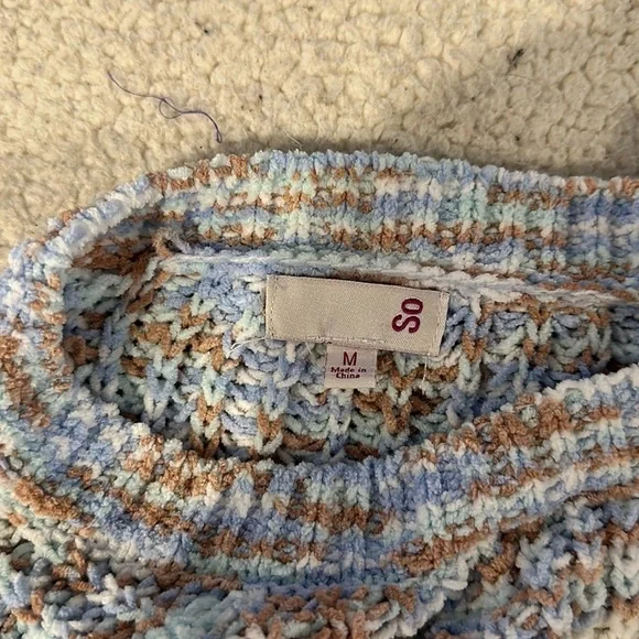 SO sweater size medium women’s - Picture 6 of 7